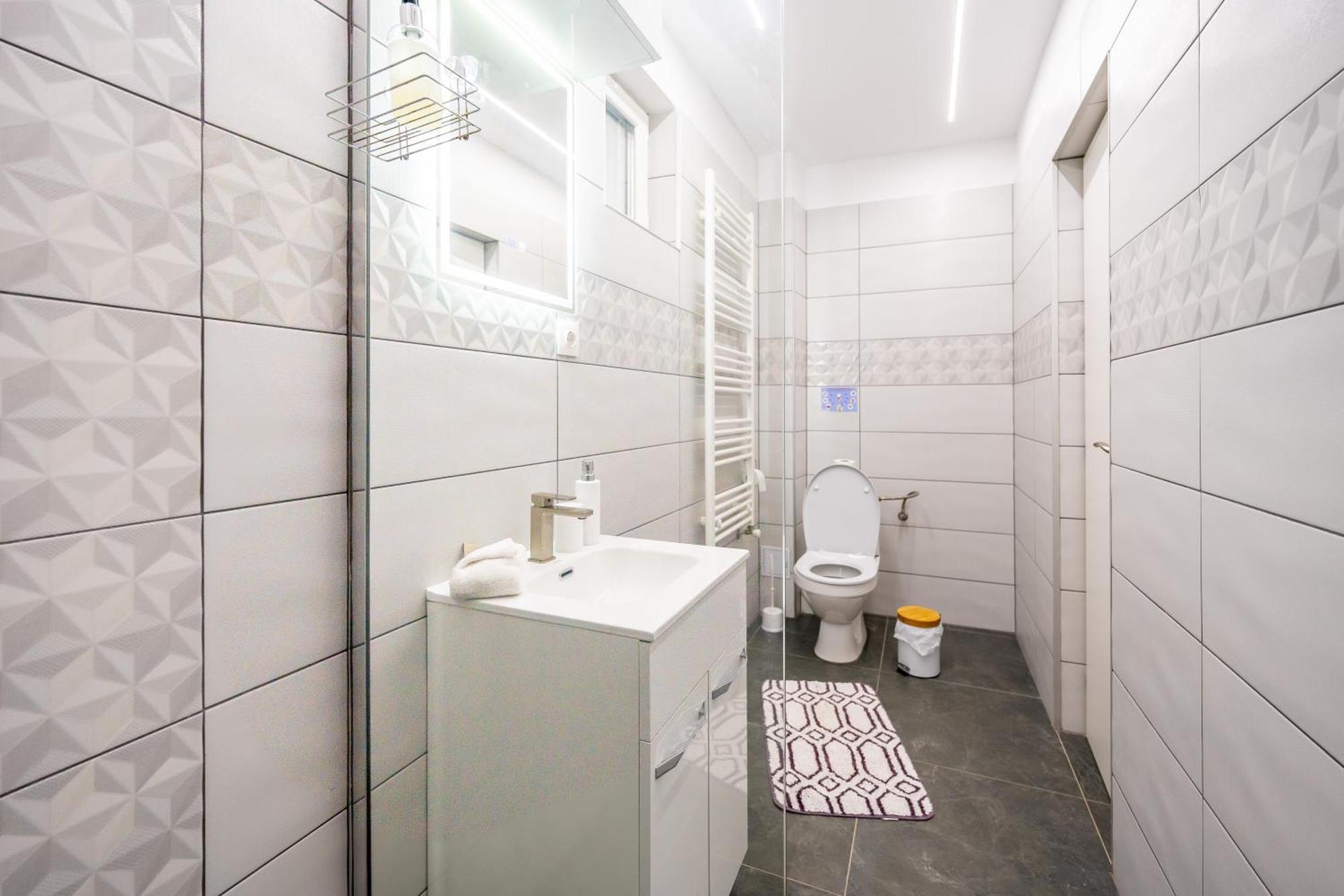 Hotel Yvett House Sfântu-Gheorghe Esterno foto