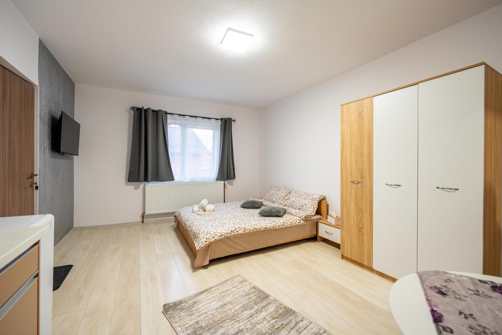 Hotel Yvett House Sfântu-Gheorghe Esterno foto