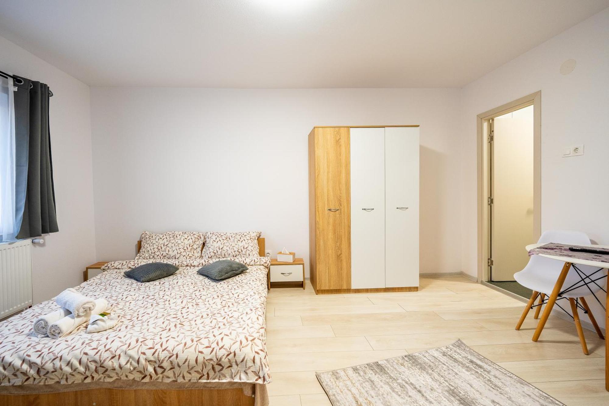Hotel Yvett House Sfântu-Gheorghe Esterno foto
