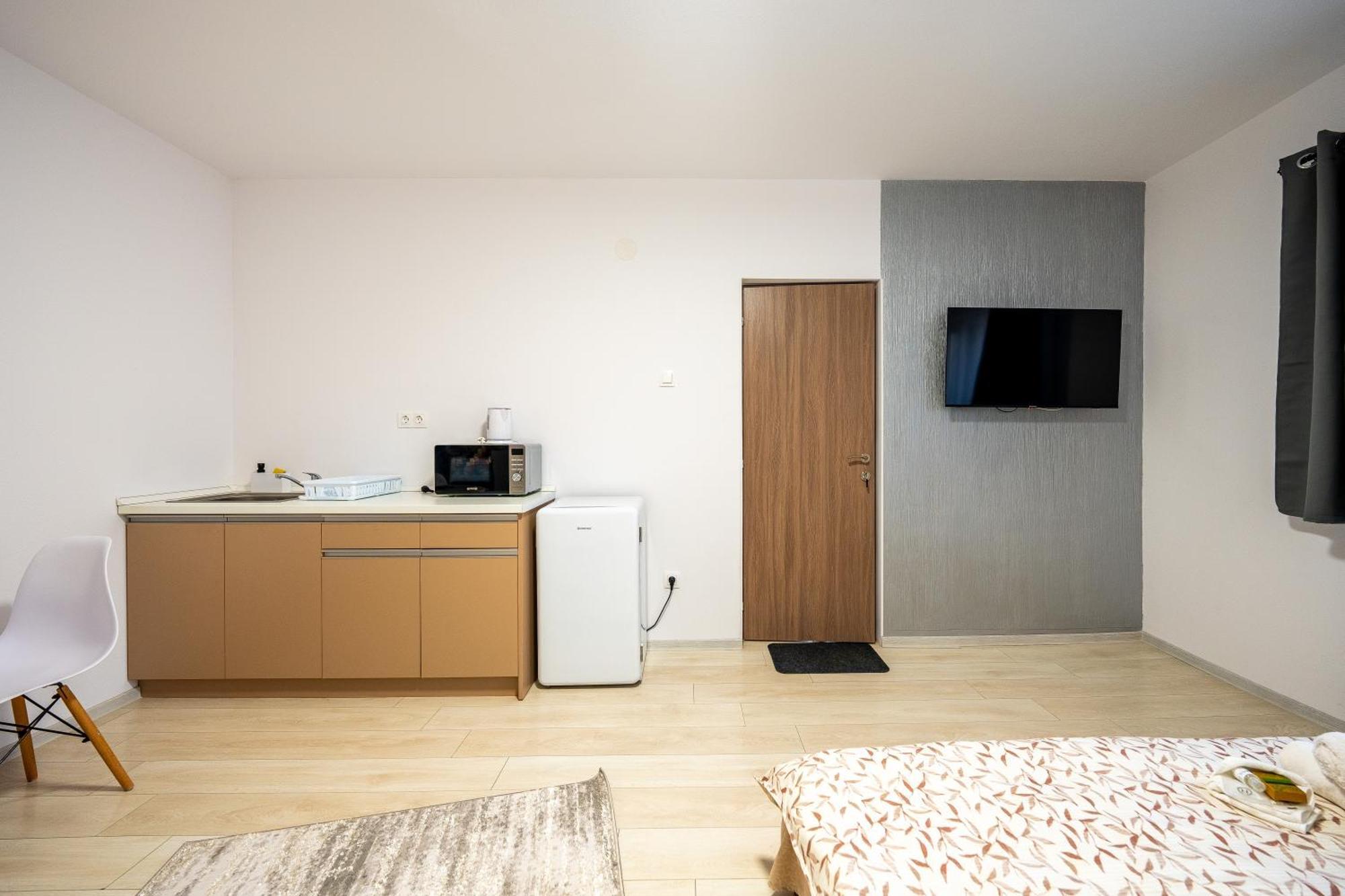 Hotel Yvett House Sfântu-Gheorghe Esterno foto