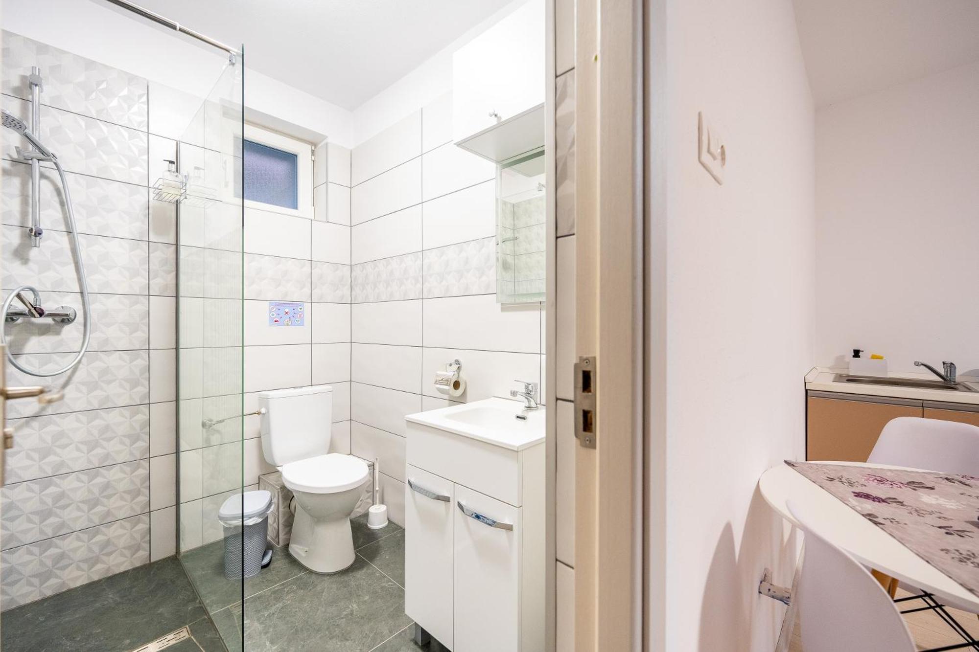 Hotel Yvett House Sfântu-Gheorghe Esterno foto